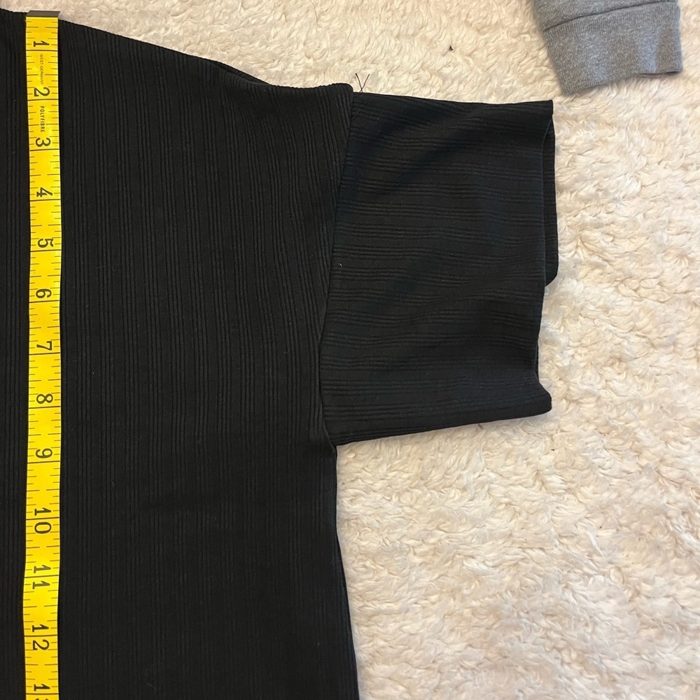 NWOT Ribbed Polo - Picture 7 of 8